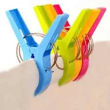 Set de Pinsas Para Ropa - Perrito